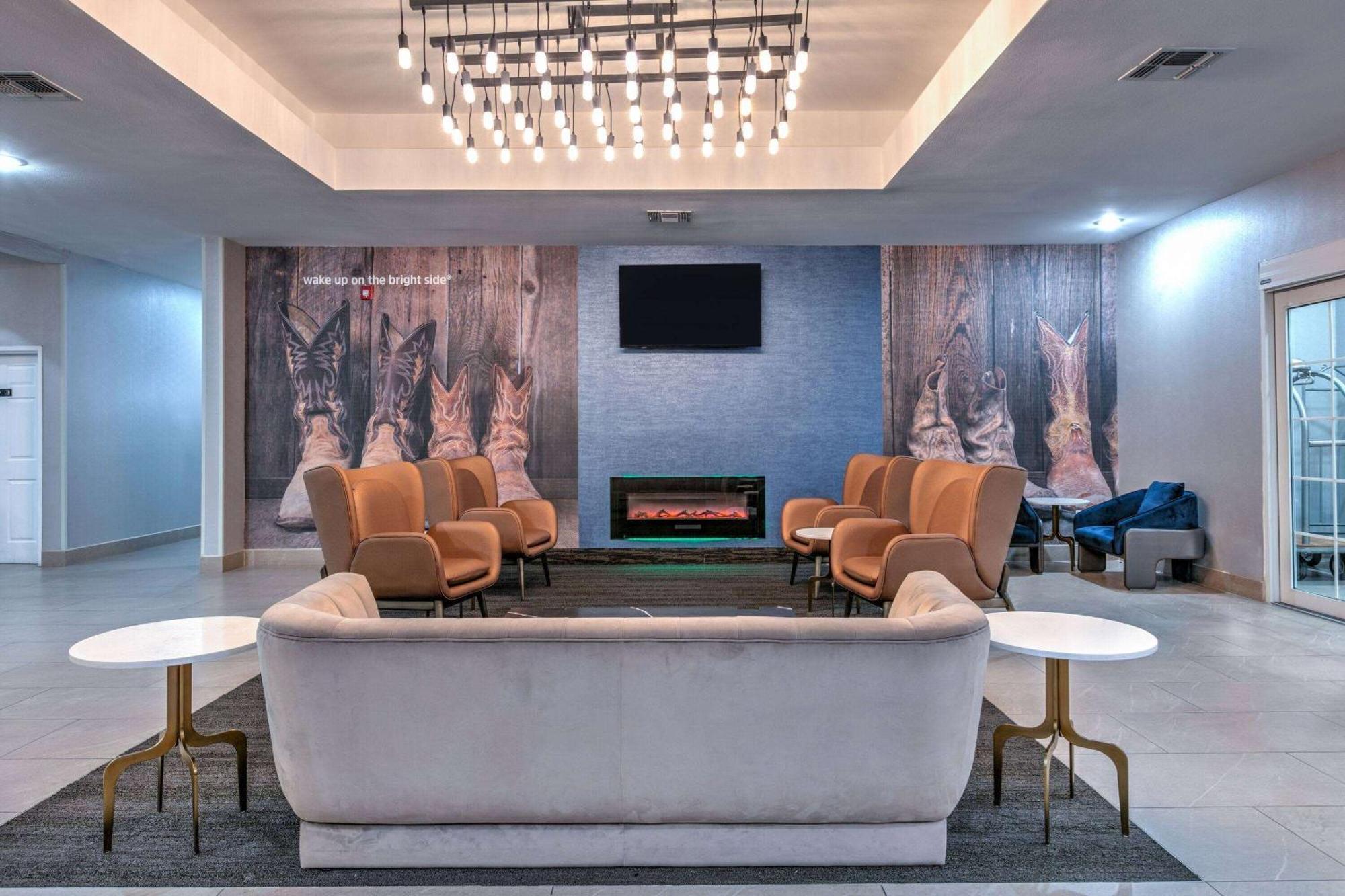 Hotel La Quinta By Wyndham Decatur Extérieur photo