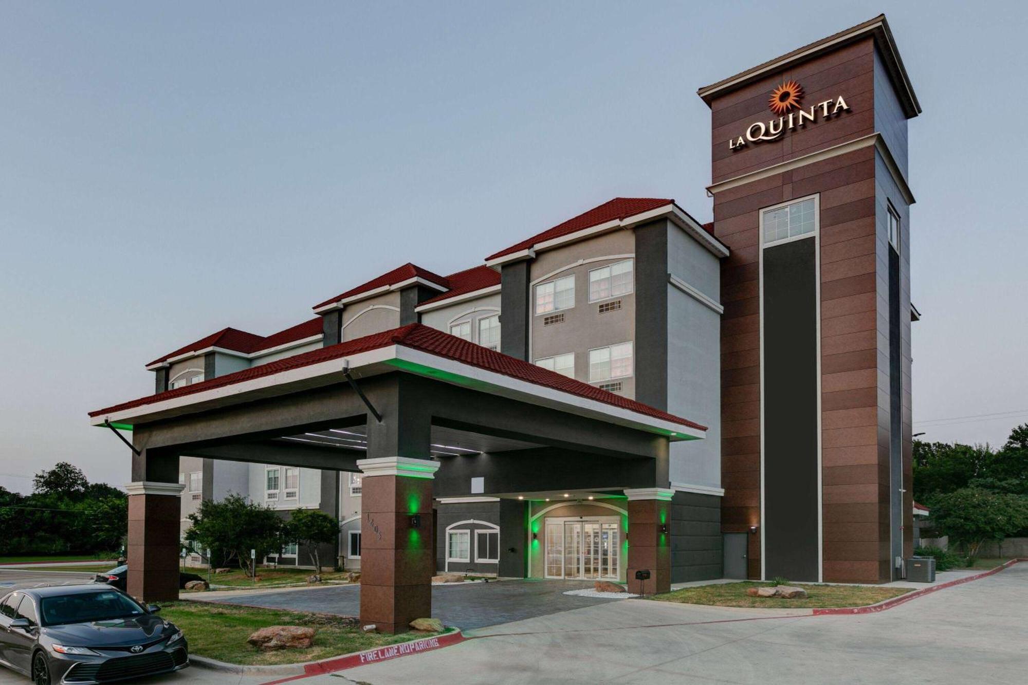 Hotel La Quinta By Wyndham Decatur Extérieur photo